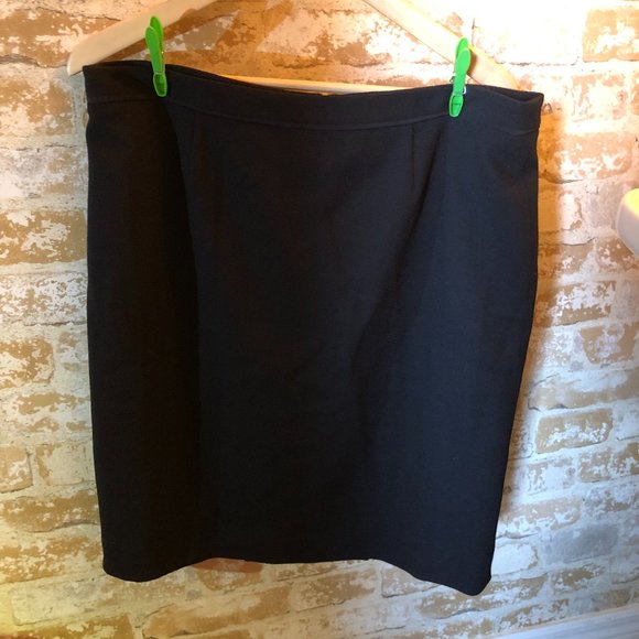 EUC Wool Tory Burch Pencil Skirt - Size 12 - Picture 1 of 6